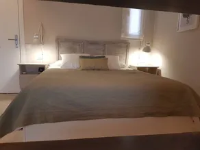 Appartamento con piscina e giardino - Image 4