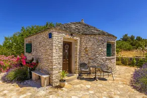 Child-friendly charming holiday home - Image 2