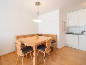LAAX Homes - Capolgarten 3,7 - Image 4