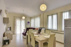Exquisito apartamento vacacional totalmente equipado con barbacoa - Image 4
