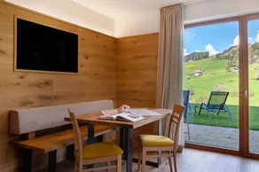 Holiday Apartment 'Baumannhof Apartment Tera' with Mountain View, Shared Terrace and Wi-Fi - Image 2
