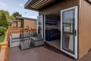 Cozy Family Glamping Hive with Modern Comforts near Croston, England - Image 2
