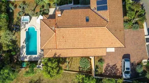 Villa with garden, terrace & sauna - Image 3