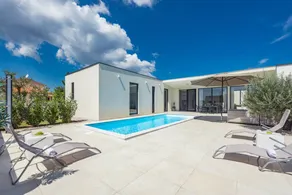 Villa Bella Bianca with Pool - Image 3