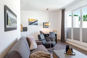 Exklusives Apartment mit Dachterrasse und 2 Bädern - Saunabereich im Haus! - Image 2