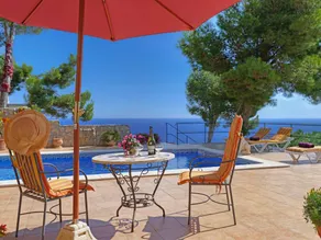 3-bedroom villa in Tamariu - Image 4