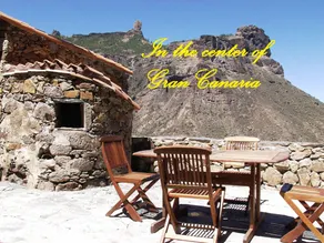 Casa con giardino, piscina privata e terrazza | Vista sul giardino - Image 2