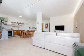 Charmant appartement de vacances convivial et familial avec terrasse, barbecue et internet haut débit | Vue montagne | Avec animaux admis - Image 4