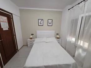Zimmer 'Habitac. Doble -Cama De Matrimonio-' mit Gemeinschaftspool, Terrasse & WLAN - Image 4