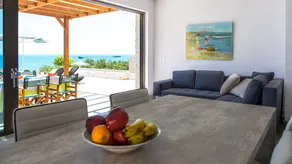 Spacieux appartement entièrement équipé avec jardin et piscine | Vue mer | Plage à proximité - Image 3