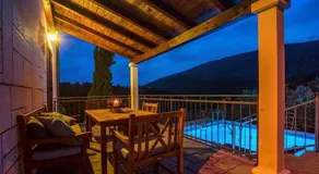 Family-friendly villa with private pool, barbecue & garden | Mountain view | Pet-friendly - Image 3