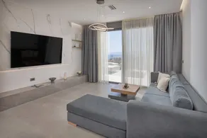 Villa with private pool - Image 4