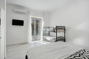 Camera Sole with private bathroom and mountain view - Image 2