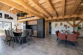 Family-friendly chalet with garden, terrace & hot tub | Mountain view - Image 5