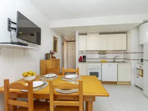Gradevole appartamento totalmente attrezzato con giardino e piscina | Vicino alla spiaggia - Image 4