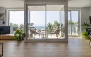 Holiday apartment with garden & terrace - Image 3