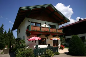 Maison de vacances adaptée aux familles avec barbecue, jardin et terrasse - Image 5