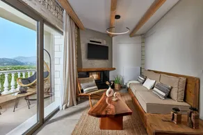 Holiday apartment with pool & fast internet | Mountain view - Image 4