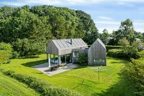 House with terrace, garden & barbecue - Image 2