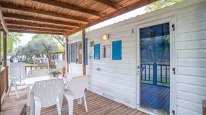 Mobile home with air conditioning, terrace and pool - Image 3