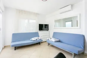 One bedroom apartment near beach Slatine, Čiovo (A-23332-a) - Image 4