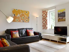 Children-friendly charming cottage with garden & barbeque | Beach nearby | Pets allowed - Image 2
