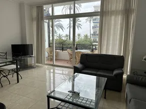 Apartamento vacacional con jardín y piscina | Vistas al mar - Image 4