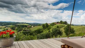 Holiday home with garden, sauna & hot tub - Image 4