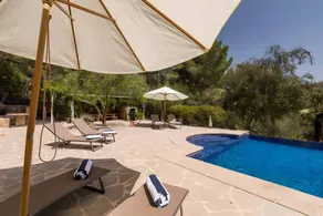 Villa with terrace, garden & pool | Garden view | Suitable for remote work - Image 4