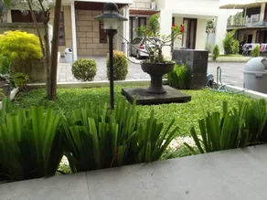 Family-friendly house with terrace, garden & pool | Garden view - Image 3