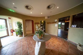 Double room, shower and bath tub, balcony - Image 5