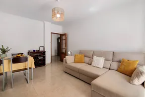 Appartement entièrement équipé avec barbecue et terrasse - Image 2