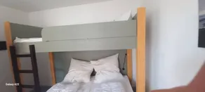 Hostel | City view - Image 4