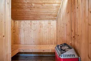 Holiday home with terrace, sauna & barbecue | Sea view - Image 5
