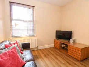 Family-oriented cottage with garden | Close to the beach | Pets allowed - Image 5