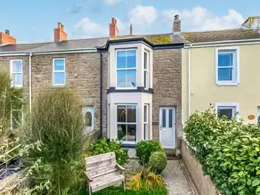 Cottage with garden | Sea view - Image 2