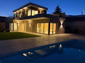 Voll ausgestattete großzügige Villa mit Grill, privatem Pool und Garten | Meerblick | Neben dem Strand - Image 2