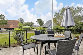 Holiday home with terrace, barbeque & sauna - Image 2