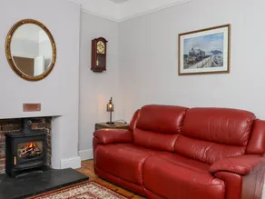 Child-friendly cottage with terrace & garden | Beach view | Close to the beach - Image 4