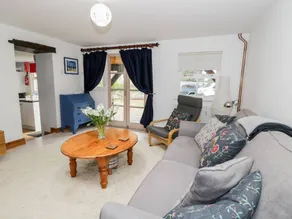 Cottage with garden - Image 5