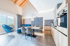 Family-friendly holiday apartment with pool, terrace & hot tub | Close to the ski | Dogs allowed - Image 5
