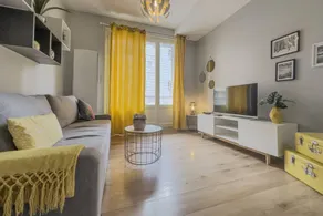 D6 Hello Sunshine ️ T3 Sleeps 6 Caserne de Bonne - Image 4