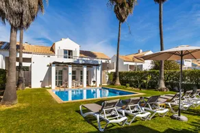Fully equipped villa with private pool, garden & barbecue | Beach nearby - Image 5