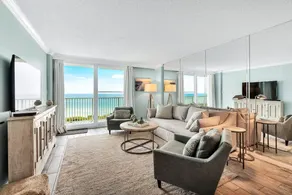 Merveilleux appartement de vacances adapté aux familles avec piscine chauffée, barbecue et internet haut débit | Vue plage - Image 3