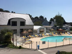 Mobilheim mit beheiztem Pool - Image 2