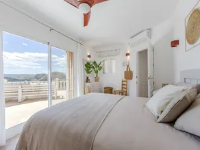 Holiday home with private pool, garden & terrace | Mountain view | Suitable for remote work - Image 5