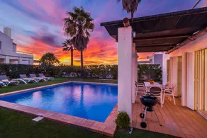 Fully equipped villa with private pool, garden & barbecue | Beach nearby - Image 4