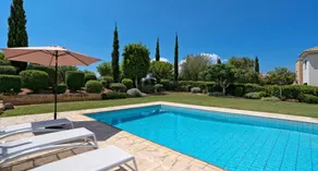 Villa con piscina privada, terraza y jardín | Vista panorámica - Image 2