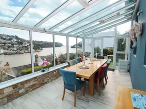 Cottage with garden | Beach view - Image 2