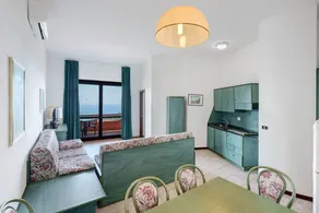 P. R. Club - Three-Room Enea 15 with Sea View, Private Terrace and Air Conditioning - Image 2